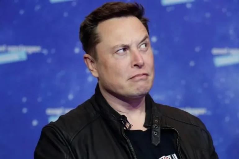 Elon Musk se arrepiente de comprar Twitter y declina su oferta